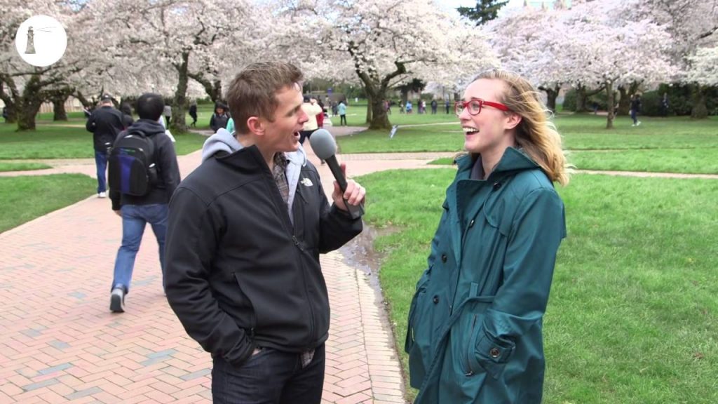 HILARIOUS!: White Guy Tells College Students He’s a ‘Chinese Woman’…Watch Their Reaction