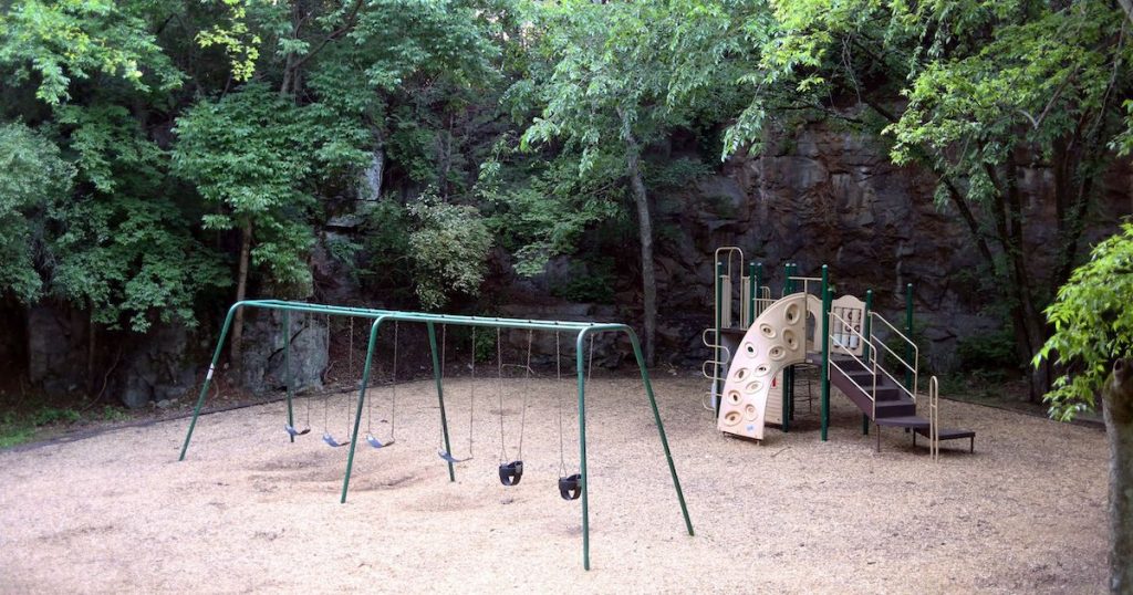 This Place Is Called The Dead Children’s Playground And It’s Hidden Inside Alabama’s Largest Cemetery